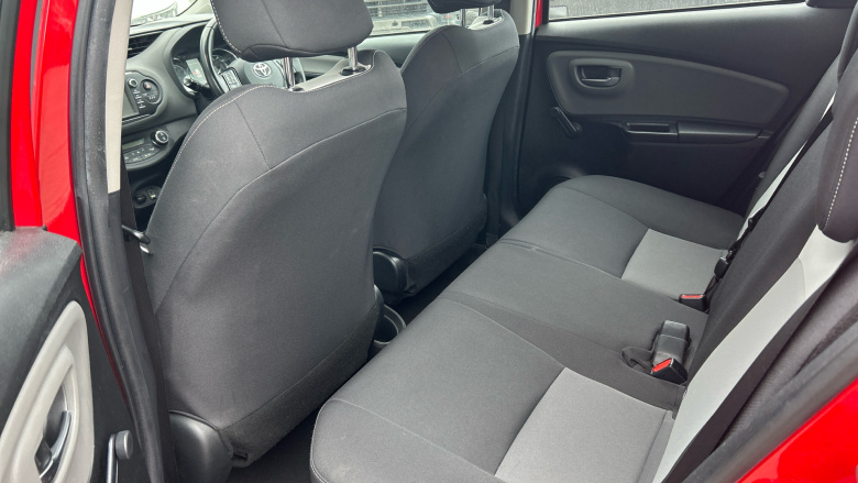 Toyota Yaris 1.5 Hybrid Icon 5dr CVT Hybrid Hatchback